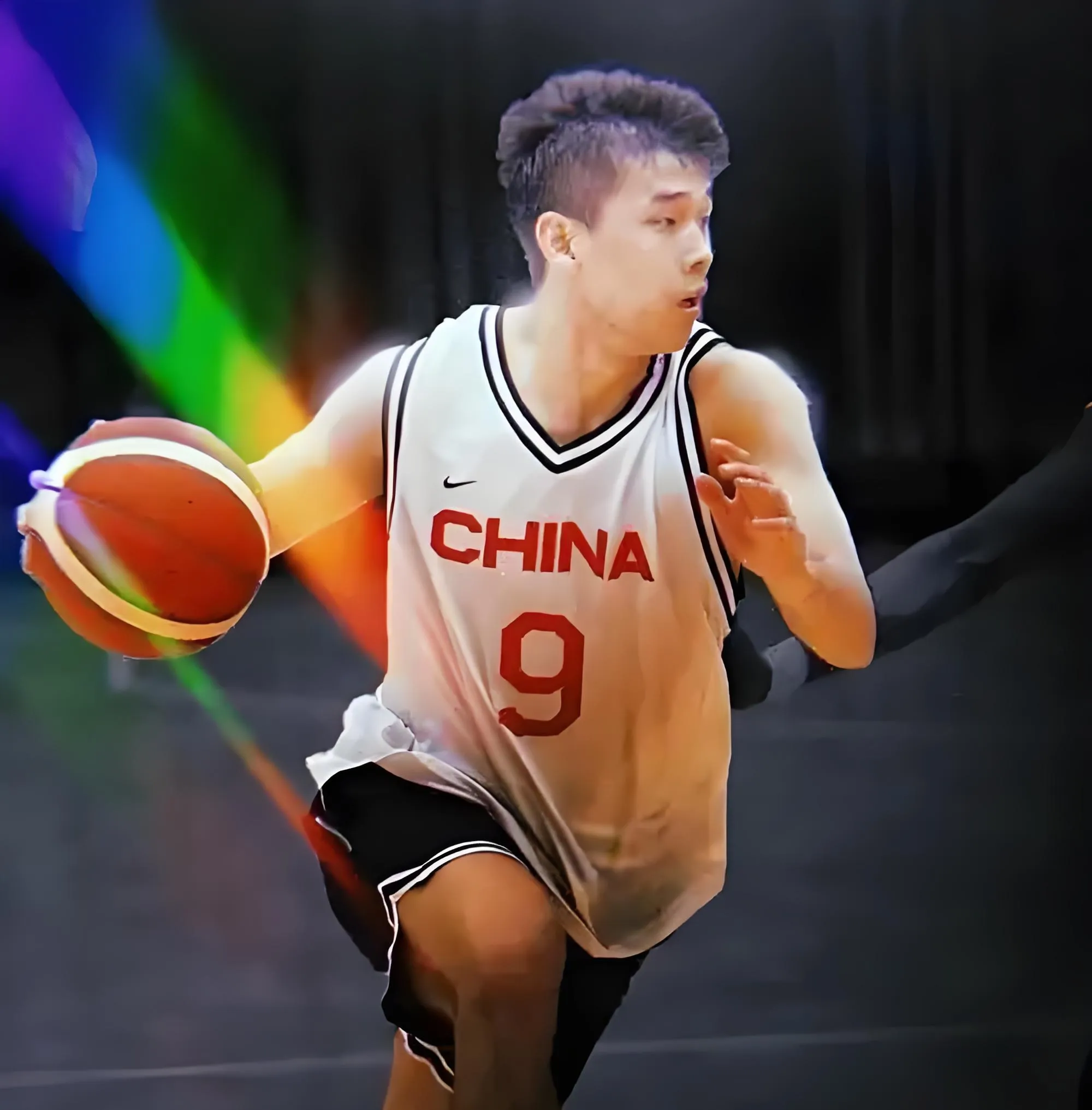 yy易游电子今晨深圳男篮调整名单以备英超，调整名单环节打磨，更衣室稳定，赛季目标并未改变的简单介绍