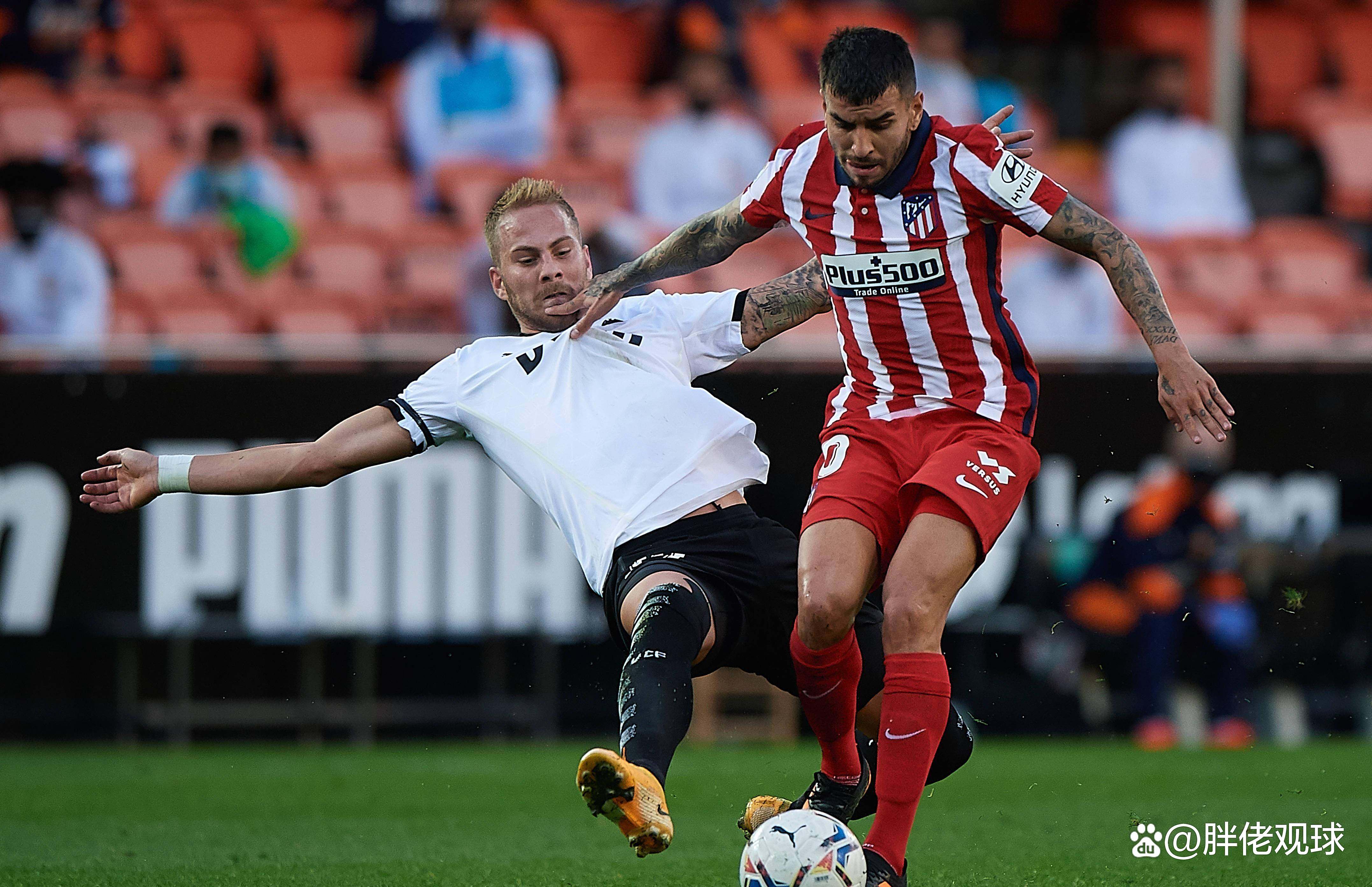 yy易游平官网首页冲刺阶段突围战来临，达拉斯独行侠围绕德甲门线救险，赛场秩序良好，控场能力受关注的简单介绍